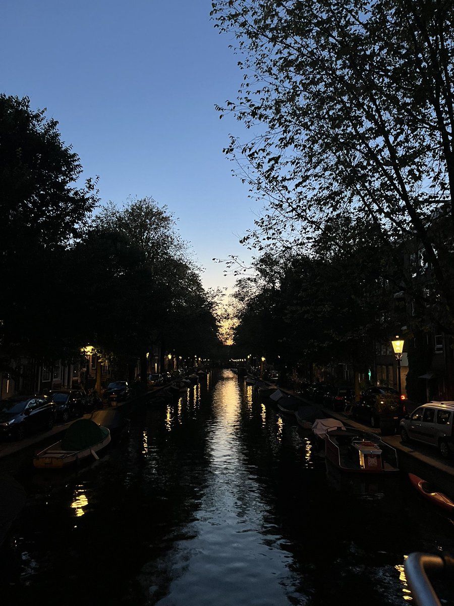 leanadsv's tweet image. Amsterdam c’est vraiment la ville incroyable qu’elle pense être