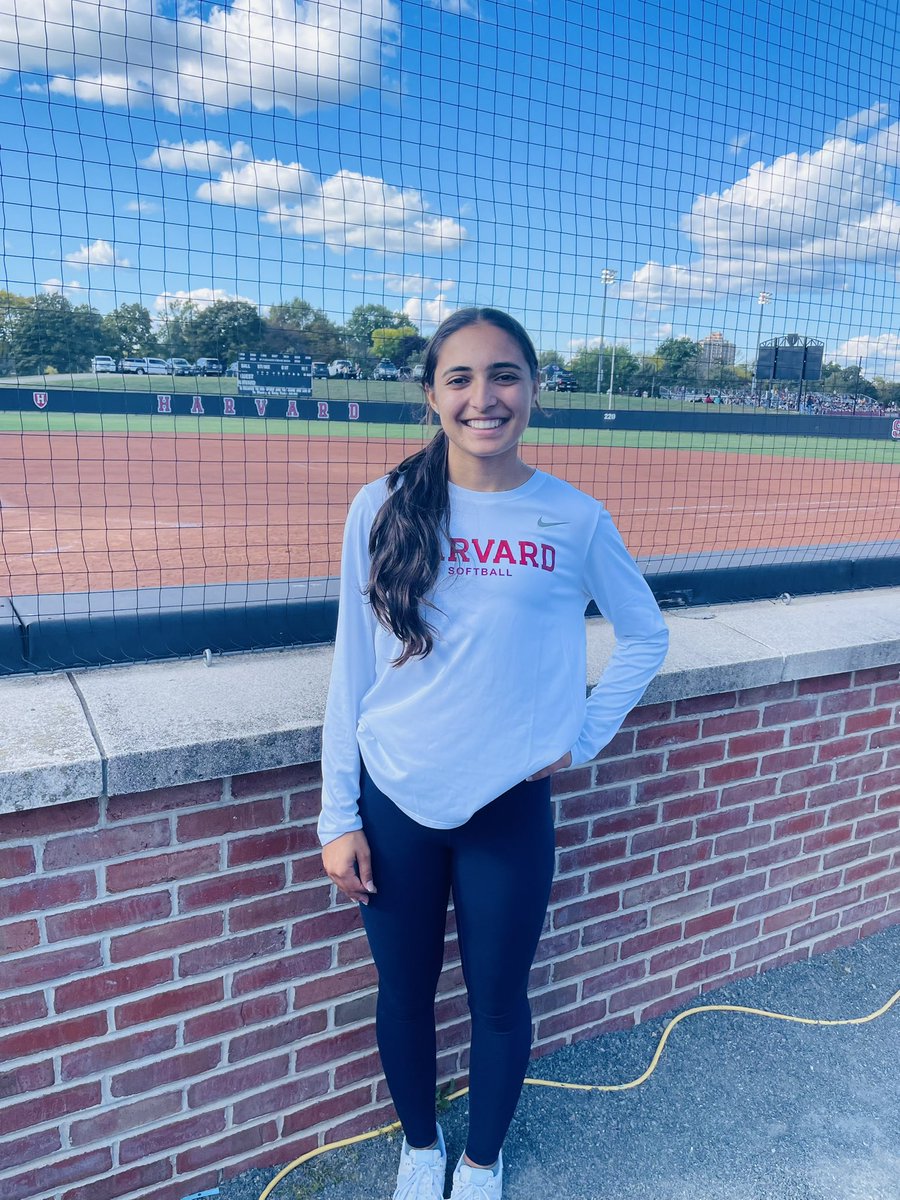 Sheila_2025's tweet photo. “I’m Shipping Up To Boston”!! ♥️🤍 @coachjennyrohn @MykaSutherlin @MaddyCarpe @HarvardSB @BCCougarsSB @BTurner_75 @topgunfastpitch @PrimeFASTLLC @SSN_Softball @SoftbalAmerica @ImpactRetweets @ExtraInningSB https://t.co/zt2byAjAVj