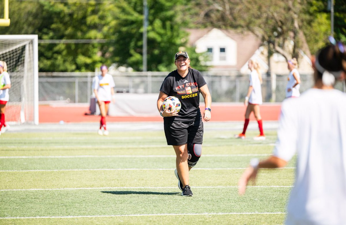 Happy National Coaches Day to our fearless leaders🫡🦍🤝🏼 #GoRillas