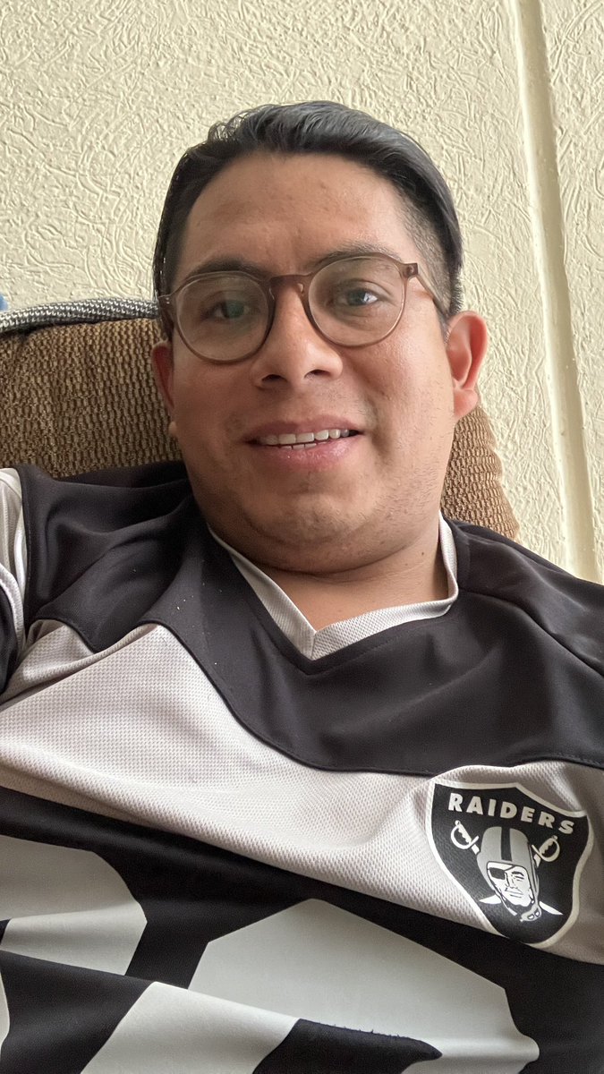 floresca23's tweet image. Vamos RAIDERS 🤟🏻🤟🏻