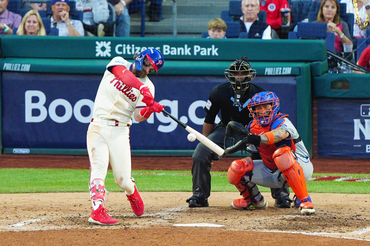 Phillies's tweet photo. The Greatest Showman

#RedOctober https://t.co/hk7yK9v1mj