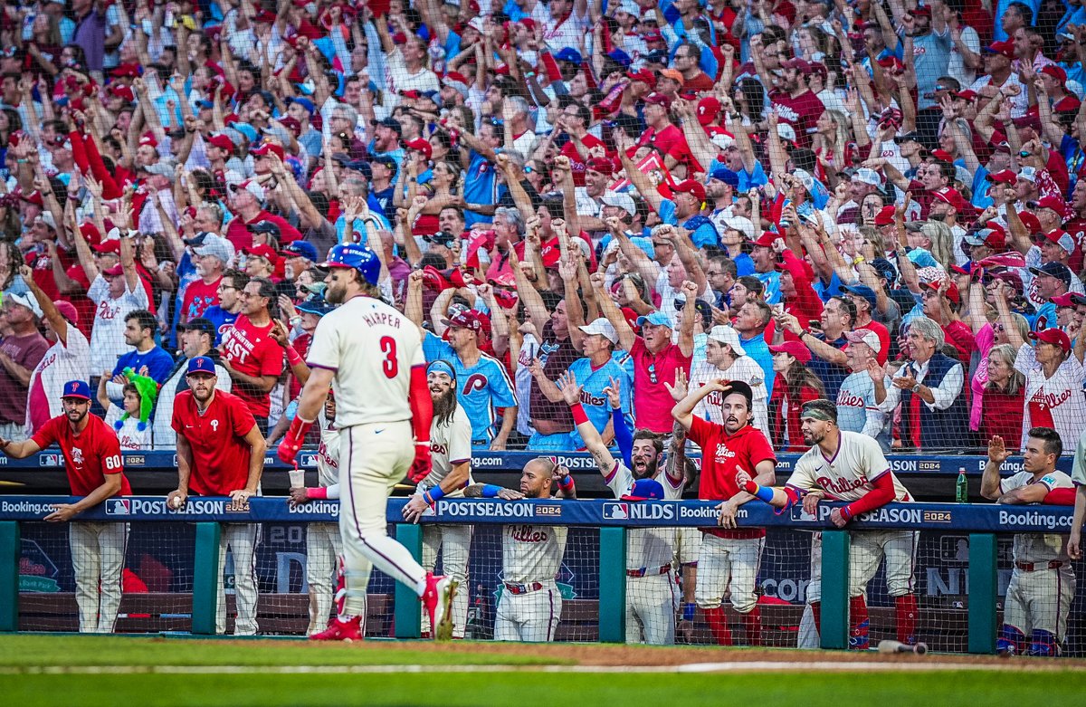 Phillies's tweet photo. The Greatest Showman

#RedOctober https://t.co/hk7yK9v1mj