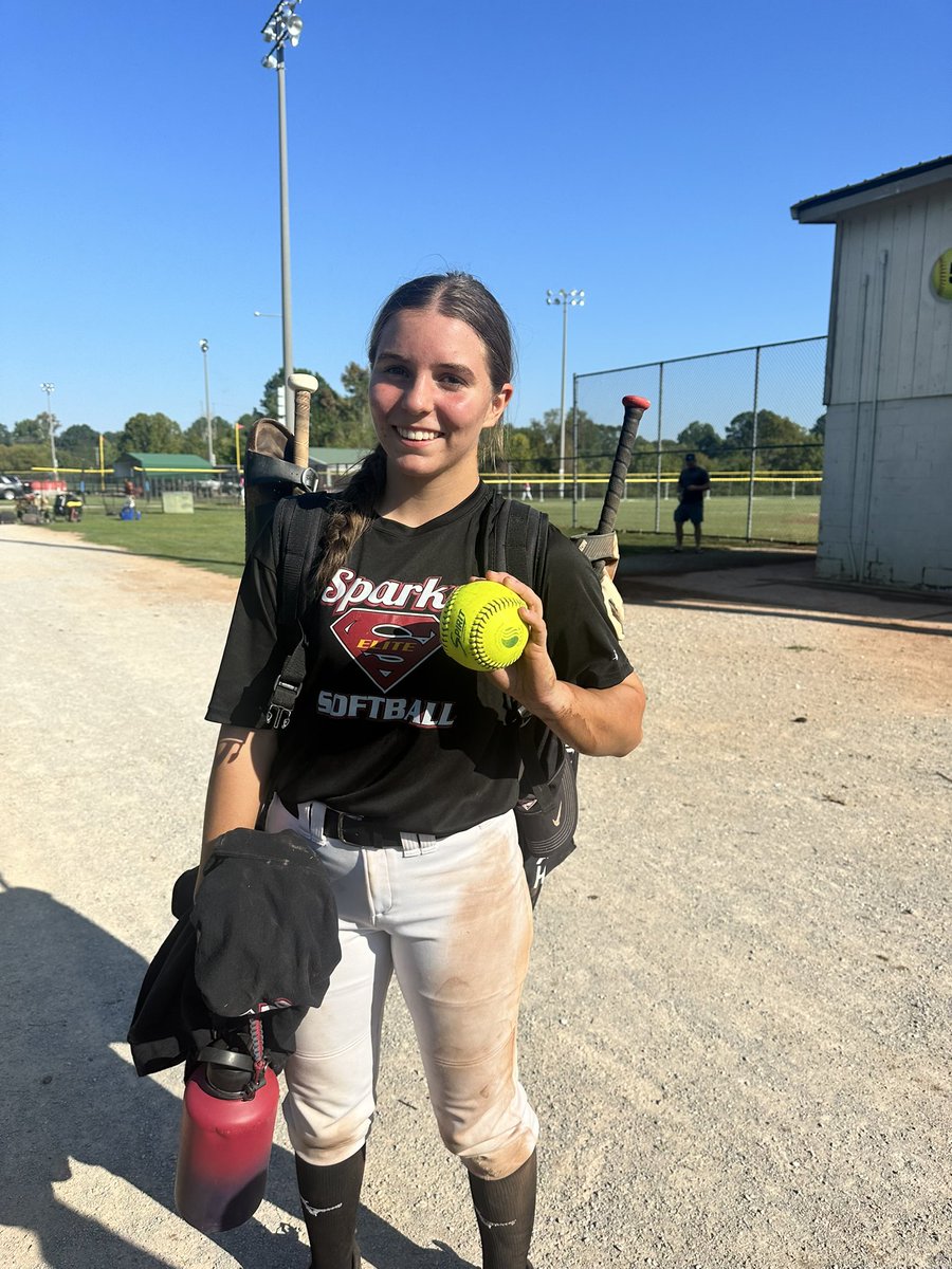 Miranda Moore tweet media