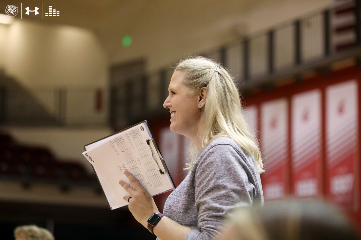 BelmontVB's tweet photo. Grateful for the amazing leaders of our program!🐻

#NationalCoachesDay https://t.co/DXv30C3PFh