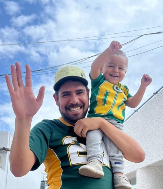 SamboraRayo's tweet photo. Grande Xavier Mckinney!!! #NFLEnTelevisa #GoPackGo https://t.co/a7KuORWZxF