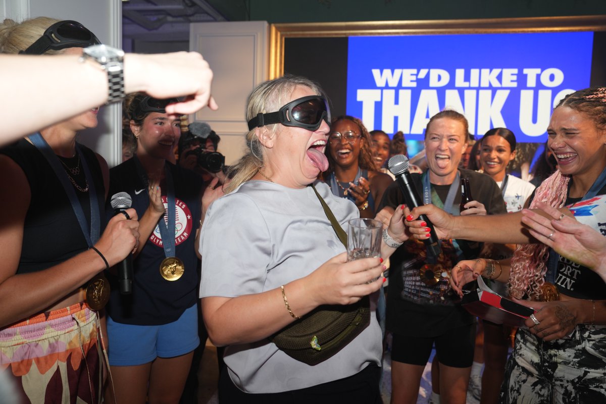 Led by the best. 

Happy National Coaches Day, <a href="/emmahayes1/">Emma Hayes OBE</a>  🤩