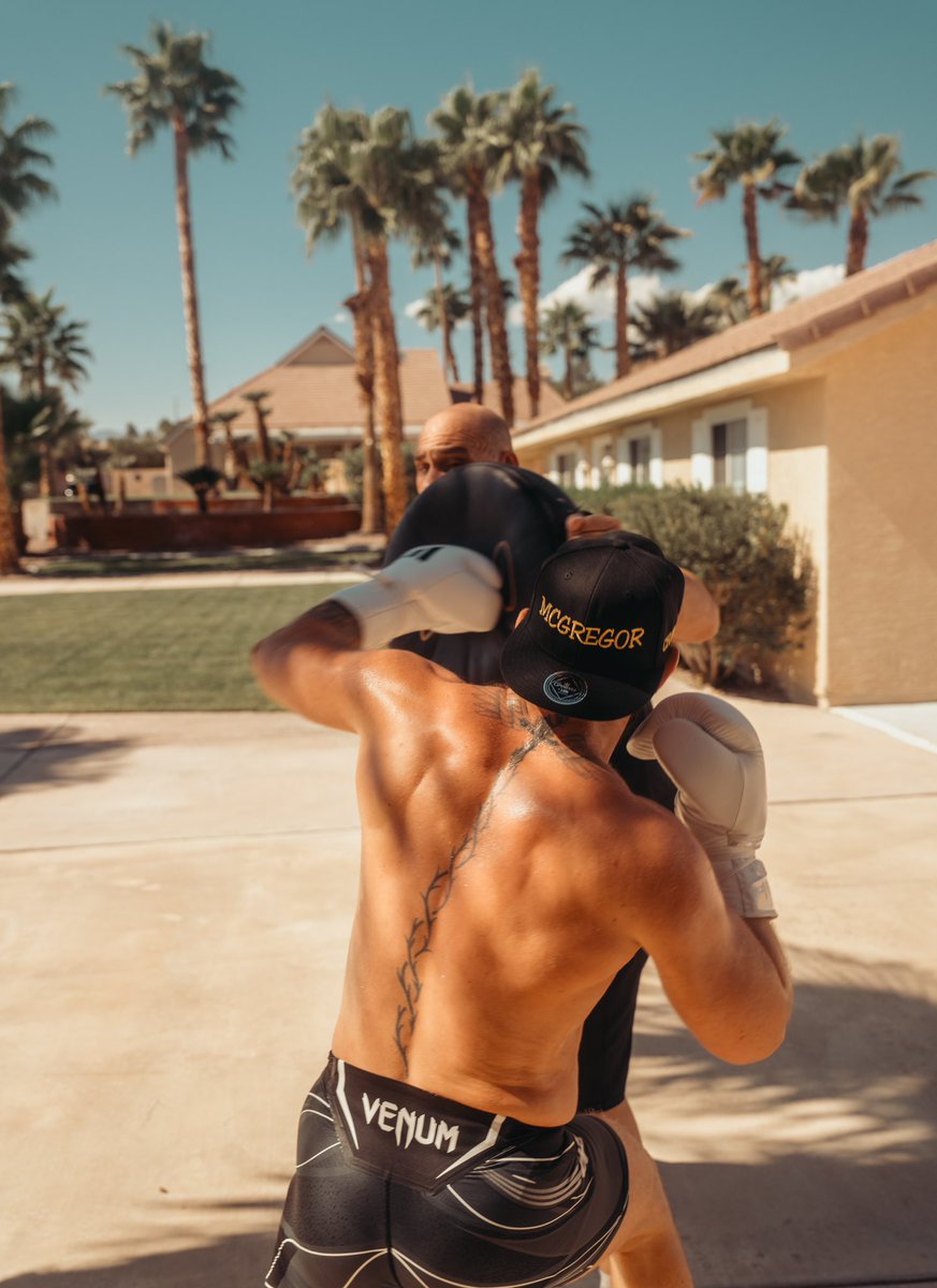 TheNotoriousMMA's tweet photo. Still got it! https://t.co/bpI05mlXSt