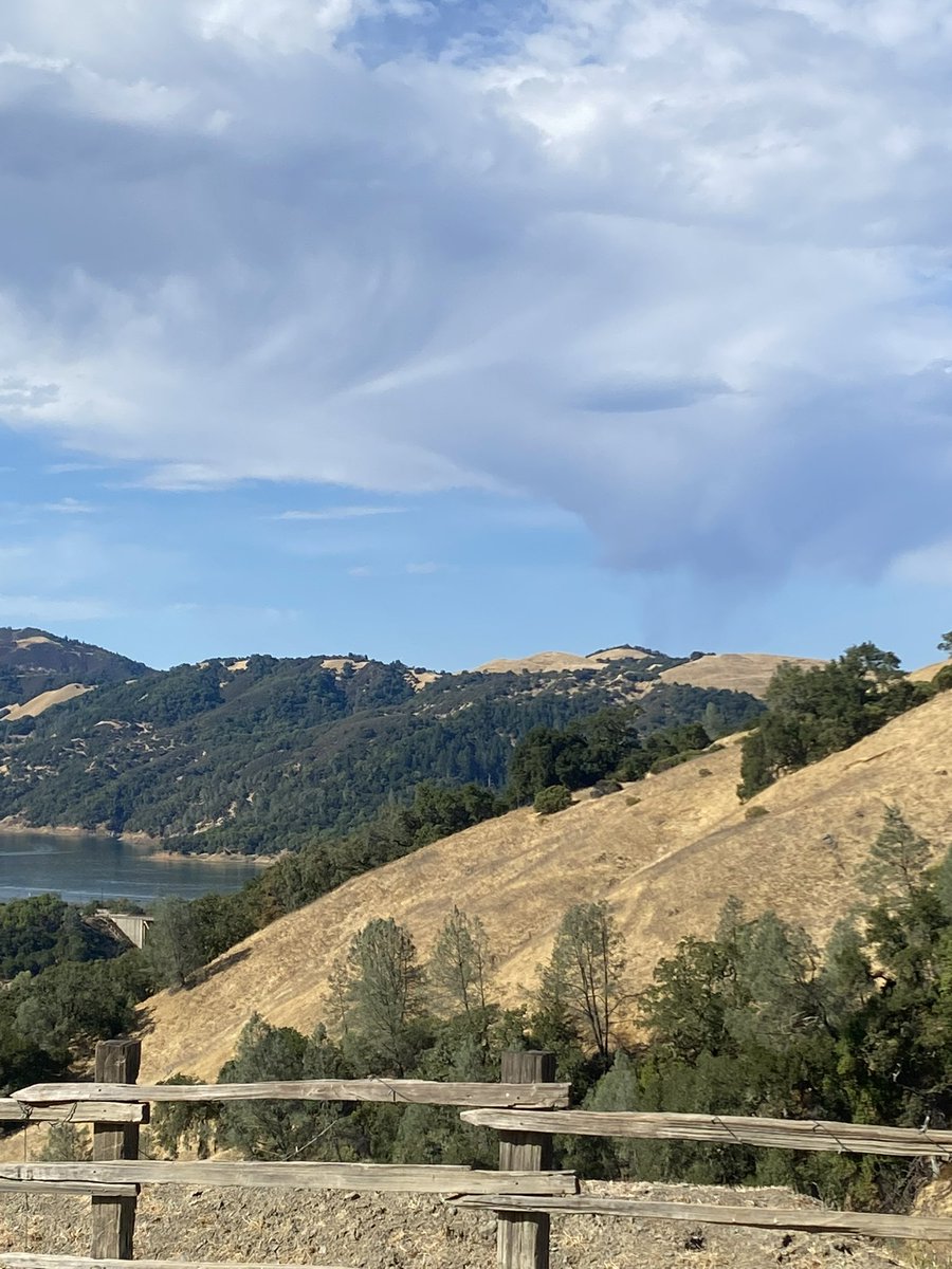 brandy29's tweet photo. Virga at The Ranch at Lake Sonoma ☁️ @SandhyaABC7 https://t.co/0O9wj0ZZaC