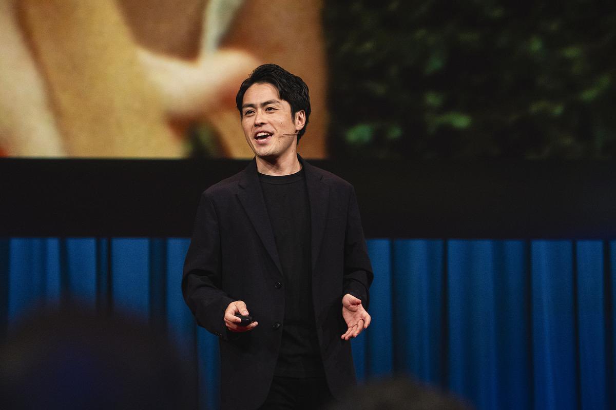 O1sh11farm's tweet photo. TEDトークが遂にアップされました🎥

なぜ今植物工場が必要なのか。一見高そうな植物工場がどうやって既存農業より安くなり主流化するのか。少しでも面白いと思ったら是非シェアお願いします🙏人類の未来のために🍓

しかし緊張で気絶するかと思った😇

YouTube リンク - https://t.co/lcs2k38O3K https://t.co/Bn0jeaOn7E