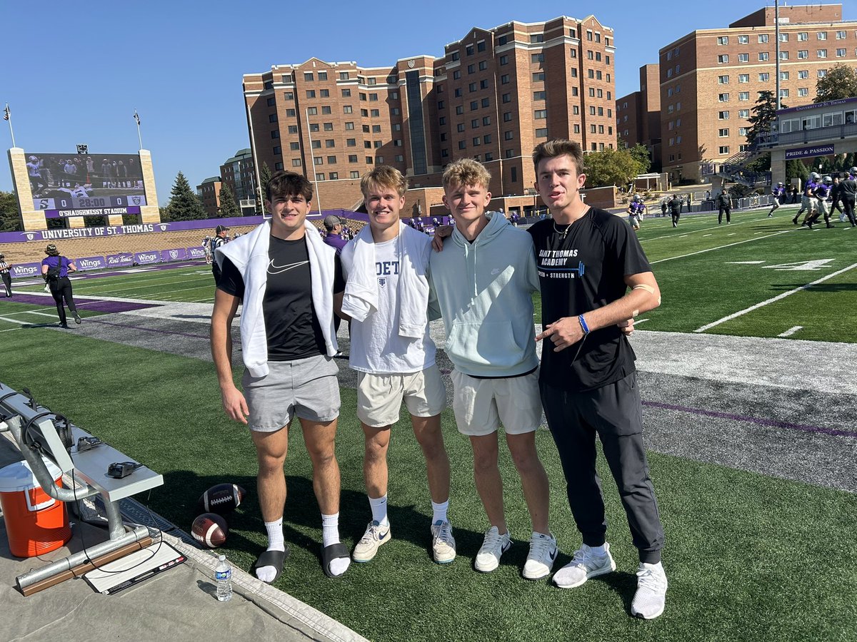 mwkelecic's tweet image. Had a good with @UST_Football yesterday, thanks @kuchinski8 for having me out!
@Coach_Caruso