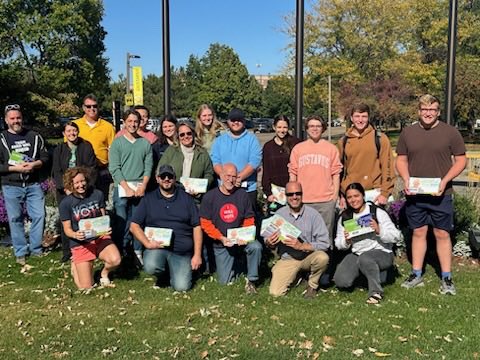 emmagreenman's tweet image. I was lucky to spend this gorgeous fall Sunday talking to voters in St. Peter and at Gustavus about re-electing my #mnleg colleague Jeff Brand, and our @MinnesotaDFL majority to protect our freedoms, strengthen democracy and unrig the economy so it works for working people.
