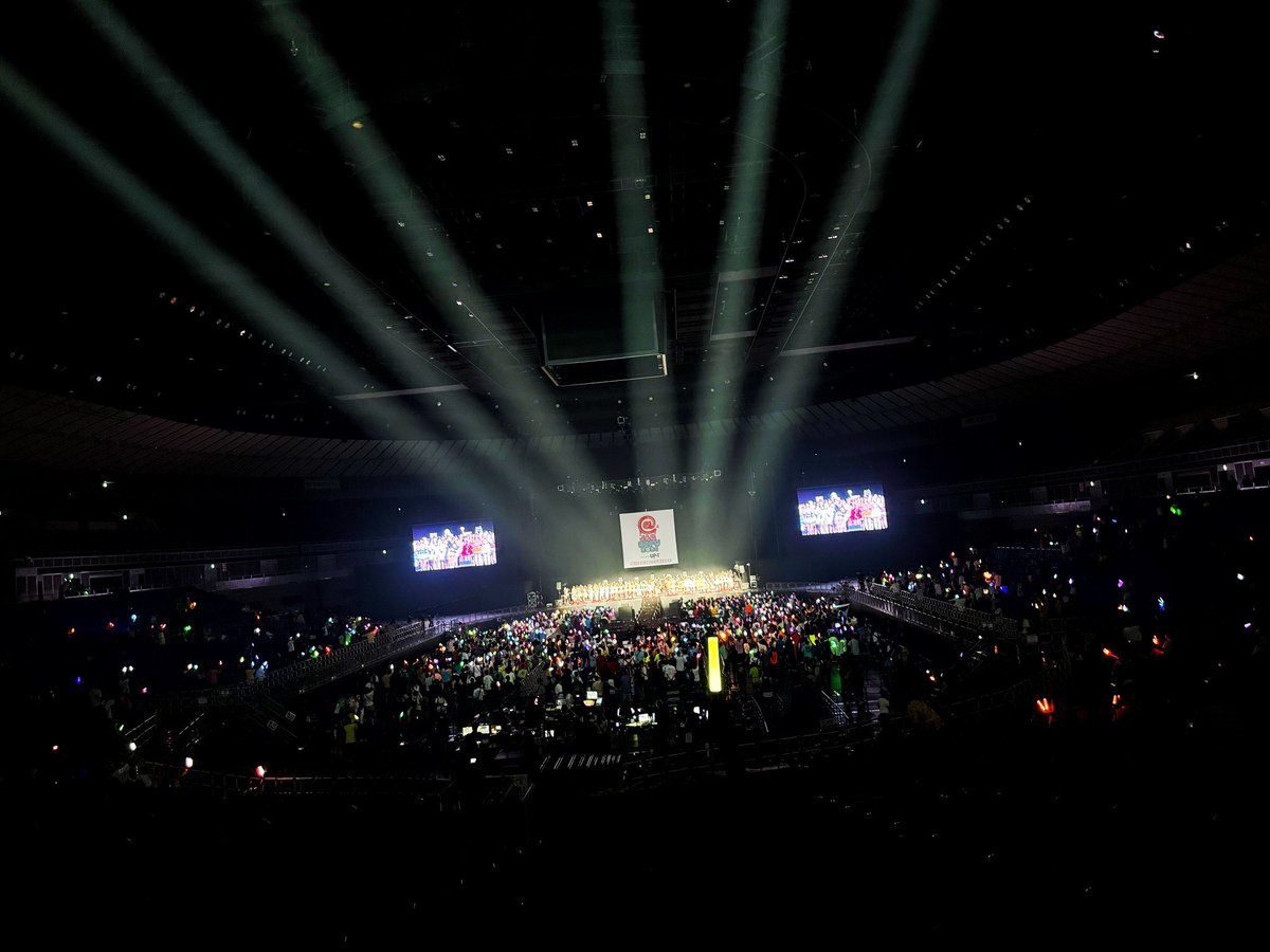 yano_school's tweet photo. 矢野晶裕が地球に生まれた日となったぜ！

・バンド(今年はReNYも)
・プロデュース(今年は横浜アリーナも)
続けられているのは応援してくれてるみんなのおかげなんだって。

中学の時に音楽で生きるって決めてから、またなんとか1年、間違いなく皆様に生かされた。1年の感謝をみんなに送りたい。 https://t.co/evkvtELRl0