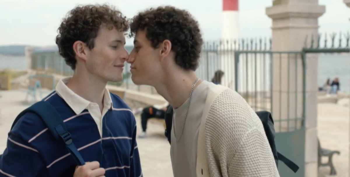 Just a nose kiss ❤️🥹 #Jayane