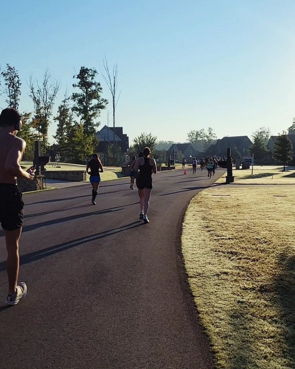 runSue19's tweet photo. BHM26.2 was a tough race today!!! Hills, heat and all hard things. Mentally I was done once the sun came out, but we runners stuck together and got it done!!! ๐ #loveyourrun #marathon55 #state19 #marathonseason #bibchat #teamultra #alabama https://t.co/zTSxcBGxYF