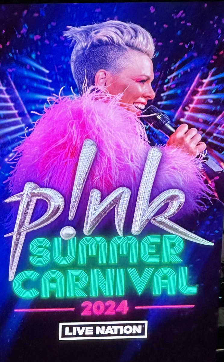 Nfeleets's tweet photo. Dreams do come true!! Finally seeing @Pink with my daughter for her first concert!! 💗 #soexcited #imightcry
#motherdaughter https://t.co/z9nE2yI9O8