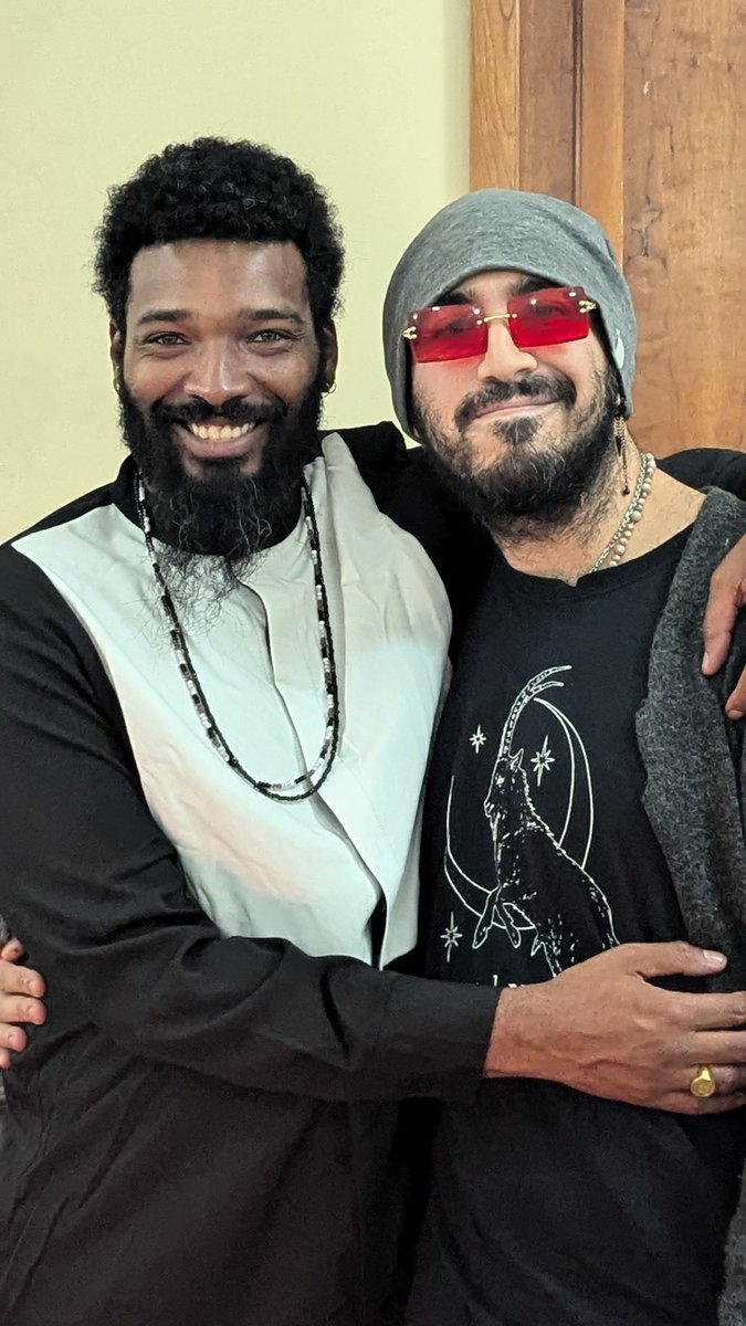 ElhoimLeafar's tweet photo. Meeting up with my buddy the Priest PHOENIX COFFIN WILLIAMS at Western New York Pagan Pride. Six years of friendship with this incredible guy ๐๐ค
#WNYPPD #wnyPaganPride #WNYPaganPrideDay #Paganpride #Paganprideday #Modernpagan https://t.co/EEQ6pWdVAG