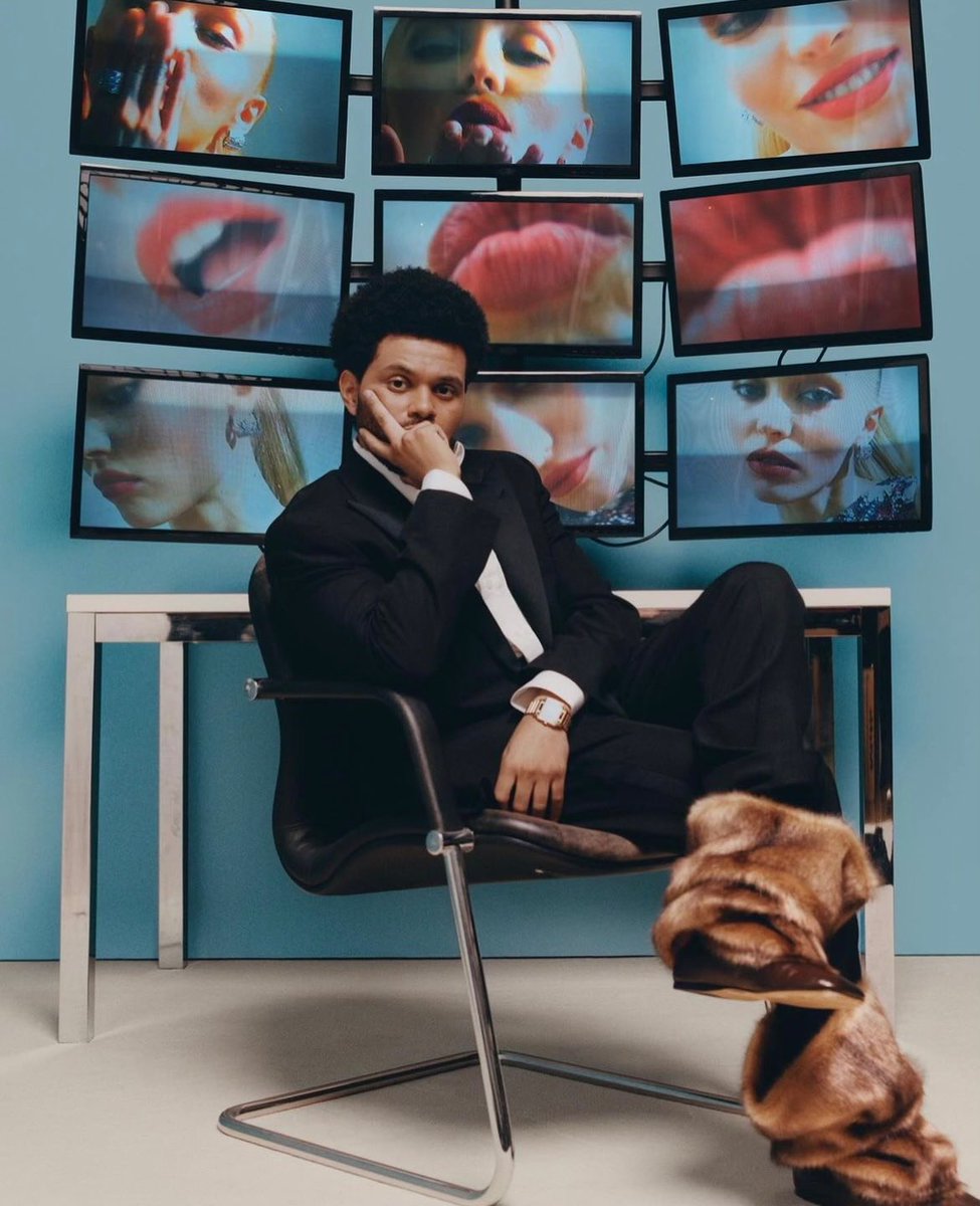 PopBase's tweet photo. The Weeknd becomes the first male artist to accumulate 10 BILLION streams on Spotify this year, despite his last album being released in 2022. https://t.co/eTuzaC7H7C