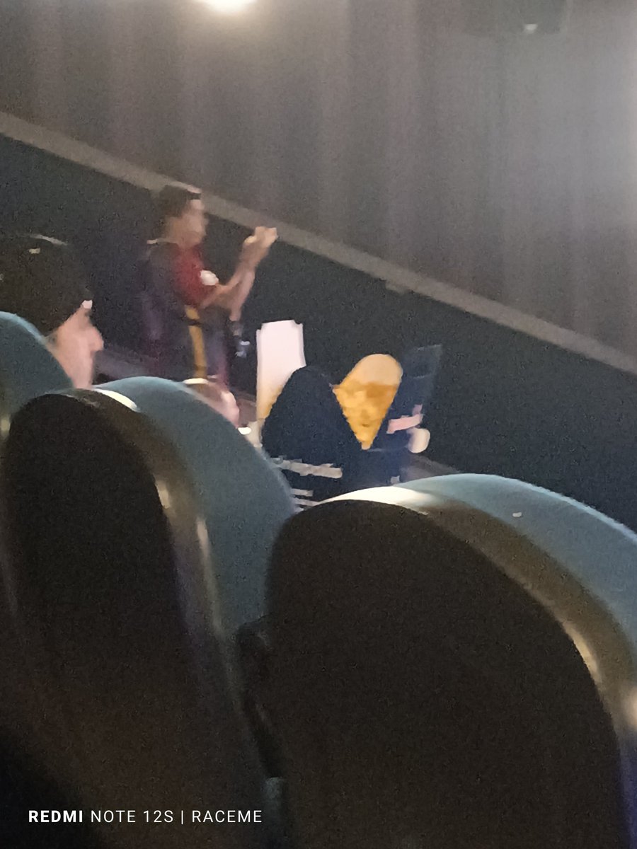 rafacervantesm's tweet photo. @Cinepolis Ahí está el individuo... https://t.co/YxIUYsSAIV