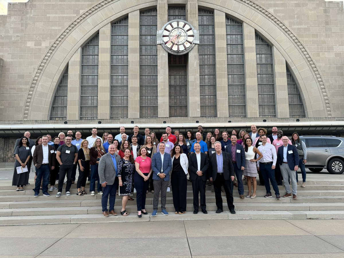 IHSchools's tweet image. What a group! What an incredible opening event! We are ready for innovation and transformation- all for our collective WHY, our students! #IHPromise @AASAHQ