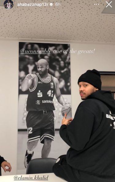 GlobalHuskies's tweet photo. Shabazz and @FCBBasketball defeated Göttingen today, 95-81. Bazz took a moment to recognize #UConn fellow champ 🏆 and Göttingen great Khalid El-Amin. 🇩🇪 https://t.co/HPkWuq6dno