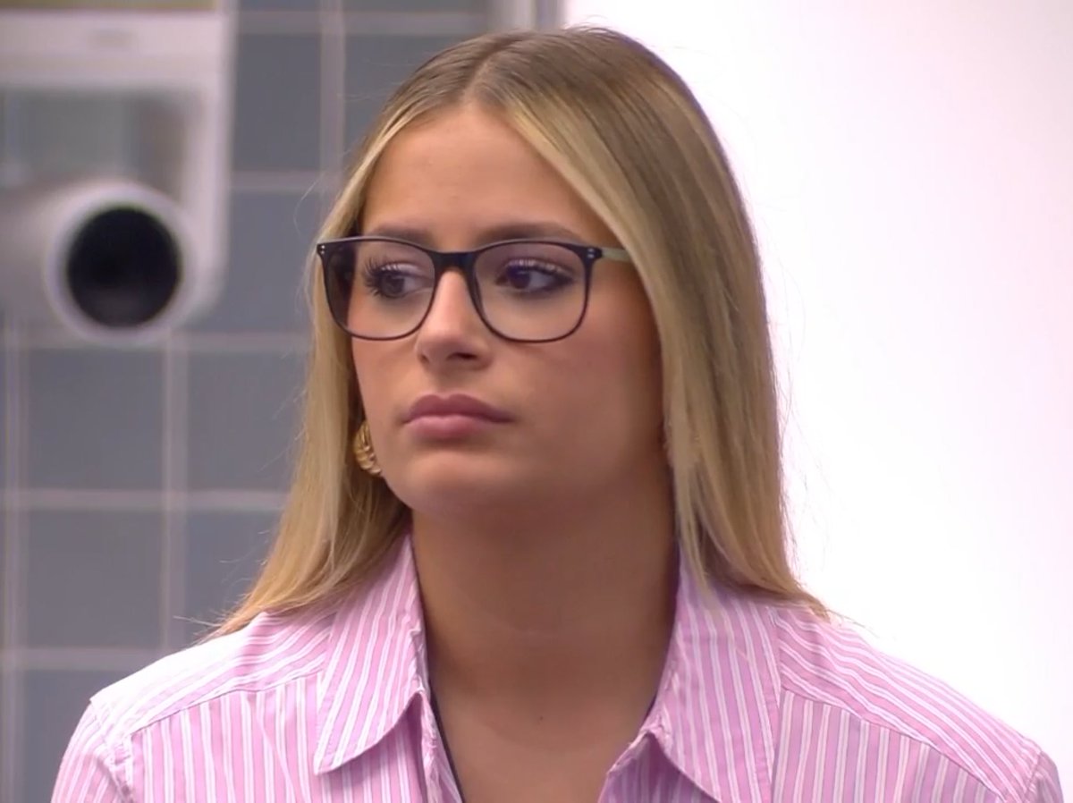 Yo siempre con ella, para mí Laura es la más real en la casa. #GH7O #GHDBT5