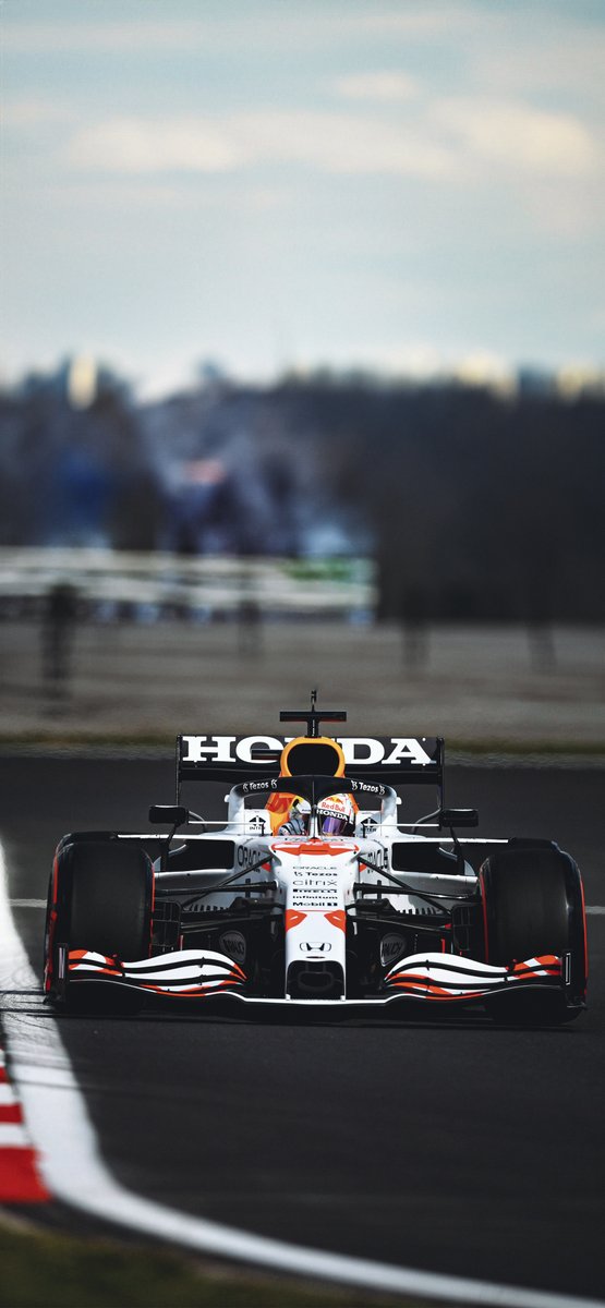 F1WallpaperHQ's tweet photo. This livery 🤍😮‍💨 https://t.co/o5QvkVL1ld