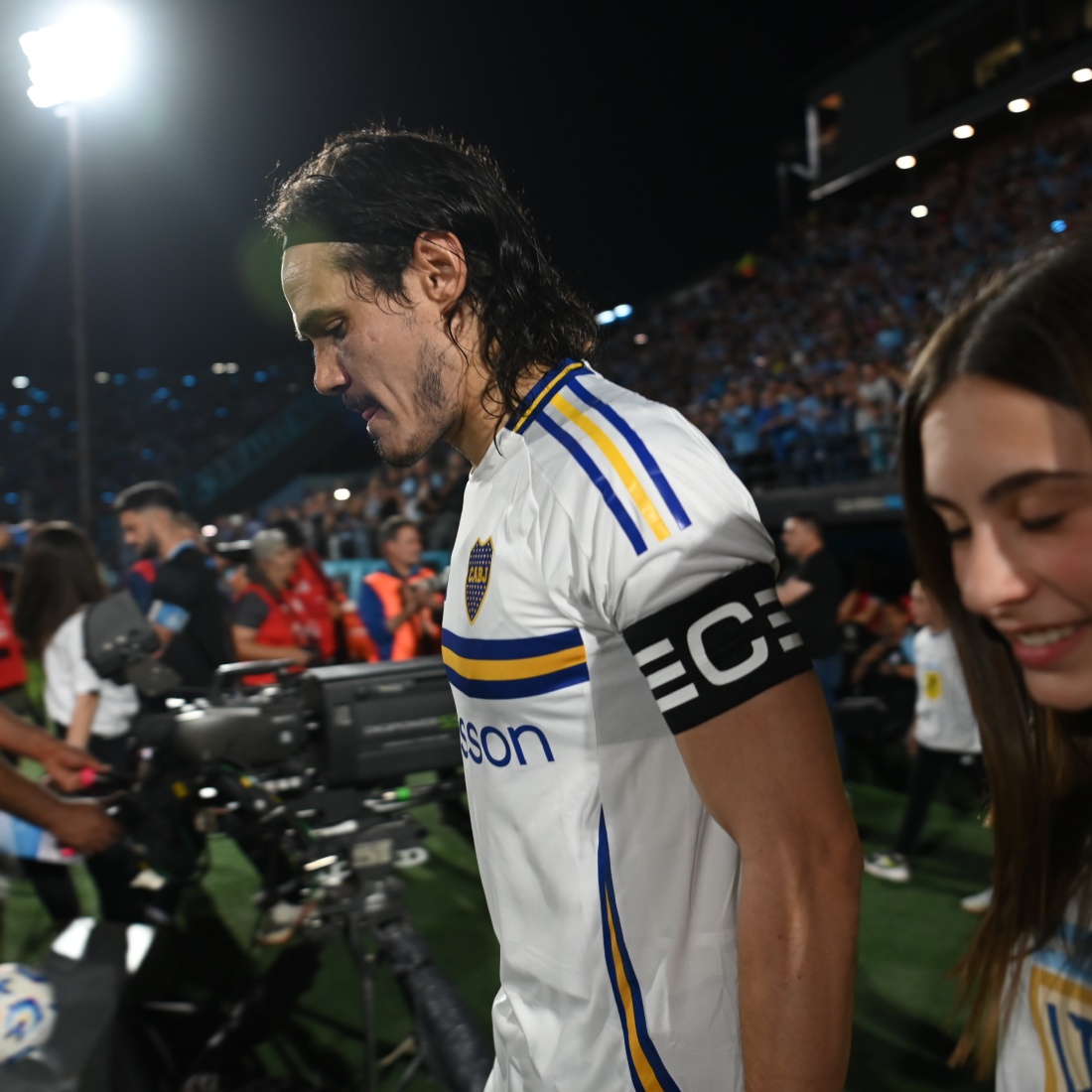 Cavani será el capitán de Boca vs Argentinos.