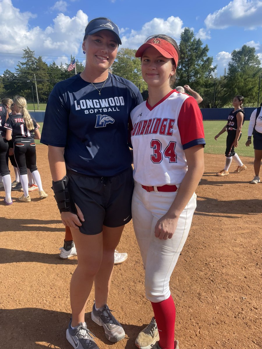 Thank you <a href="/LongwoodSB/">Longwood Softball</a> for a great camp today!! <a href="/IBbyerly/">Ironbridge 18u Byerly</a> <a href="/DrCoachBrown5/">Megan Brown PhD</a>