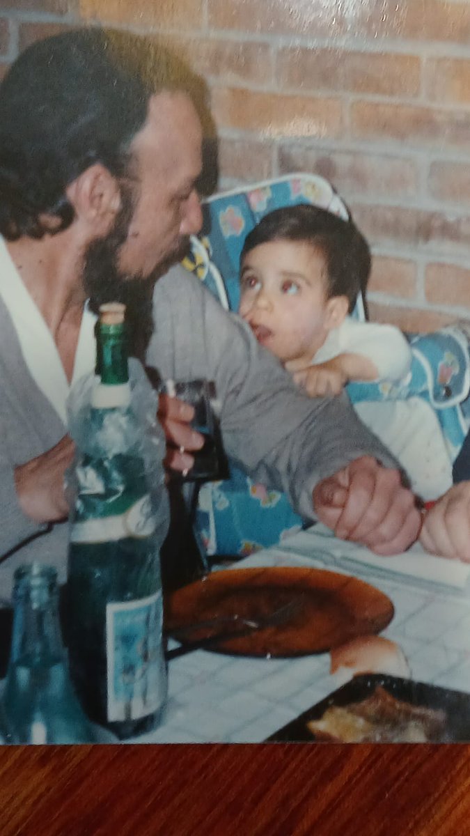 German_Deagosto's tweet photo. @ladiaria @TVCIUDADuy @AGORA_UY @Etceterauy @FCEA_UdelaR @UCUoficial @FacilDesviarse @FindeSiglo1 Para Juan Carlos Macedo, mi tío abuelo...comunista, poeta y médico rural (en ese orden, como se definía él mismo). “Construir es la única decencia, eso es saber”:

Migues, circa 1988 https://t.co/cYRiEFm33l