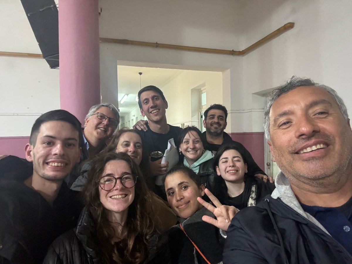 Ya podemos felicitar a  <a href="/gonzasalordd/">🇺🇦</a> por ser el nuevo presidente de la Juventud Radical de Mar del Plata y Batan?
Si ya podemos Felicitaciones a toda la banda