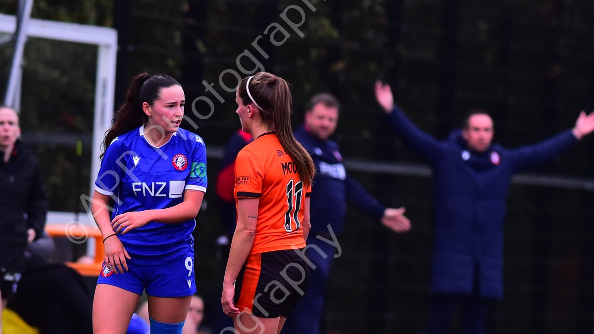 APP_Photo's tweet photo. @SWPL @DundeeUnitedFCW & @spartansfcwomen photos are now available at https://t.co/4dTzJbxUqM #shekicks #hergametoo #nikonphotography #scottishwomensfootball #womensfootball #footballphotography https://t.co/bWrnPlgVAW