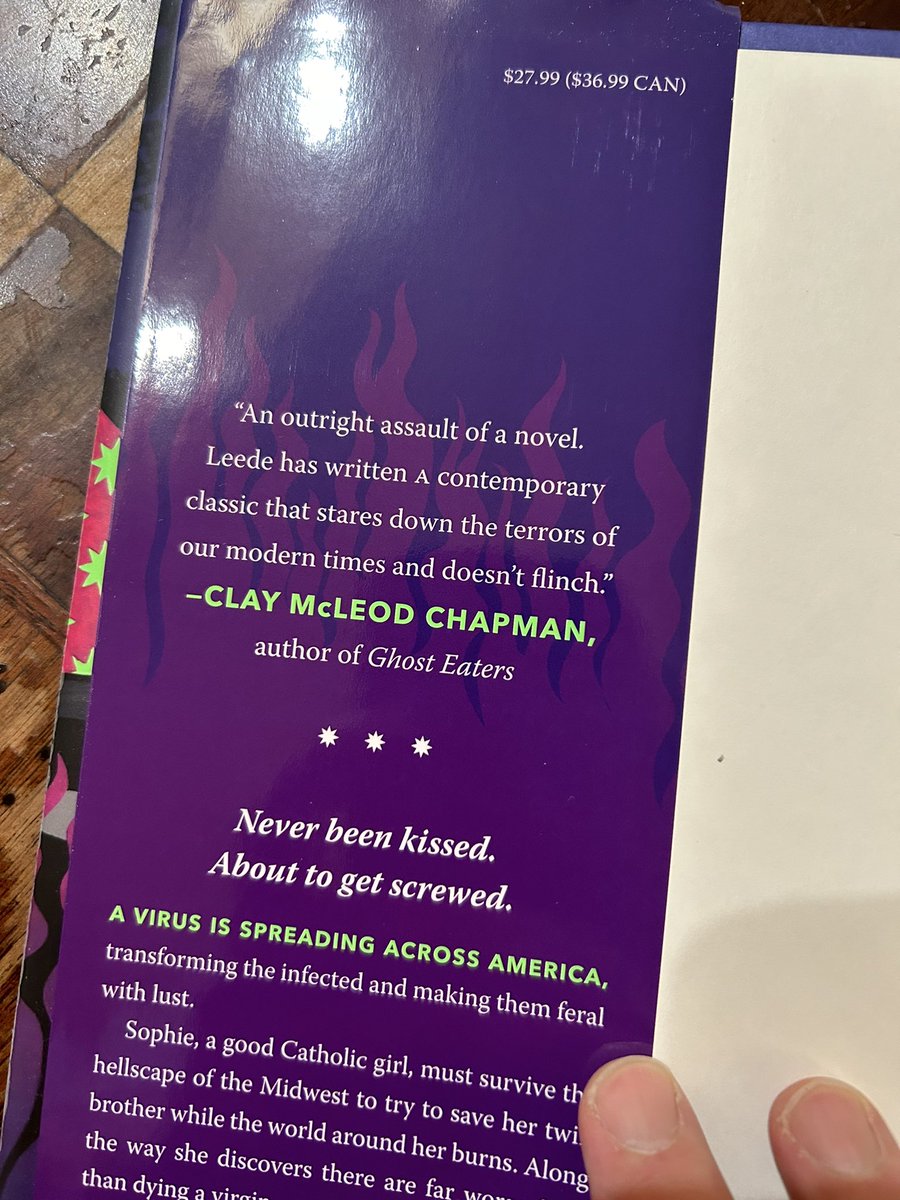 claymcleod's tweet photo. OH MY GOD I JUST CAME HOME TO THE MOST BEAUTIFUL BOOK. AMERICAN RAPTURE IS GOING TO MESS YOU UUUUP. Hands down one of my favorite books of the year. Get ready for SAINT CJ @TorNightfire #americanrapture #cjleede #tornightfire https://t.co/1ZlWbehC9d