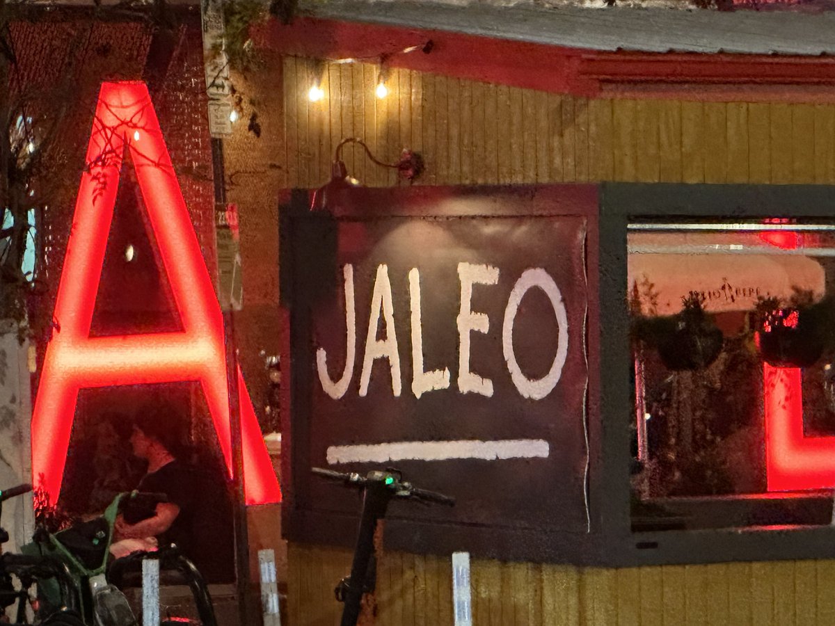 ricartperez's tweet photo. Pre-hurricane tasting menu at José Andrés’ Jaleo restaurant in Washington DC. 

#CarpeDiem 
#HeFedAnIsland
#Wanderlust2024 https://t.co/ZjnAIr29bO