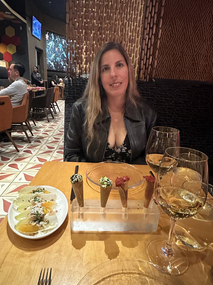 ricartperez's tweet photo. Pre-hurricane tasting menu at José Andrés’ Jaleo restaurant in Washington DC. 

#CarpeDiem 
#HeFedAnIsland
#Wanderlust2024 https://t.co/ZjnAIr29bO