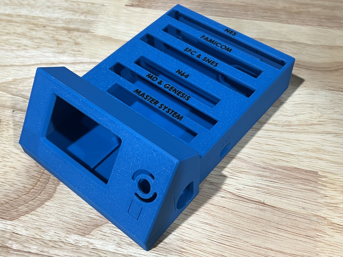 An update to the shell for the incredible Sanni Open Source Cartridge Reader!

- Revised faceplate interior notch for better clearance
- Battery cover now lists both types
- Recessed screws on the bottom of the base

Download: printables.com/model/409926

Buy: kytor.com/store/product/…