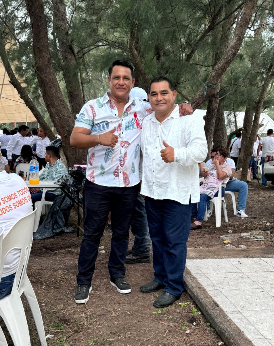 chargoy06's tweet photo. Saludando a mas amigos: https://t.co/Rgo4xNRZ7X