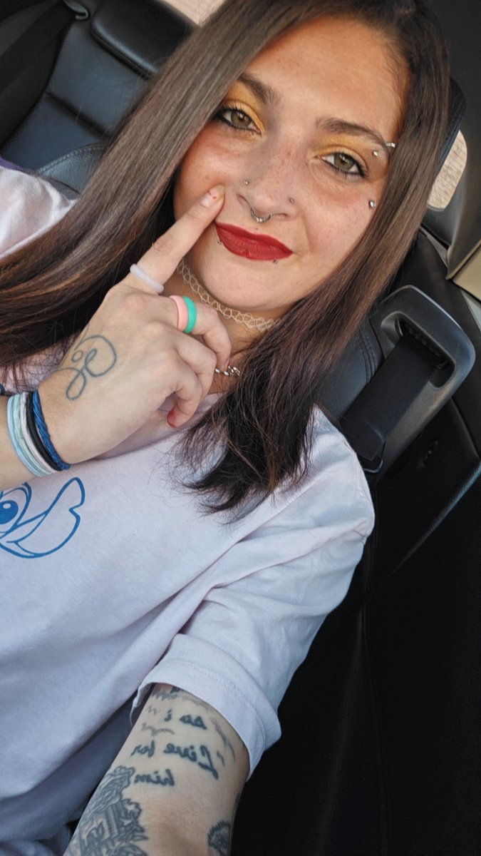 bethanieb45's tweet photo. ##BEAUTIFUL #EYES #MODEL #MODELING #POSITIVEVIBES #SELFIE #PICTURE #LIPSTICK #HAIR #TATTOO #ART #PHOTOGRAPHY #SELFPORTRAIT #FYP #TRENDING #TRENDS #MUSIC #LOVE https://t.co/jP9ETzpdJM