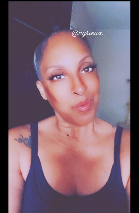 🙋🏽&zwj;♀️💋 #hiiiiii https://t.co/rZrLh3KDfT<a href="/tag/hiiiiii"class="tags">#hiiiiii</a>