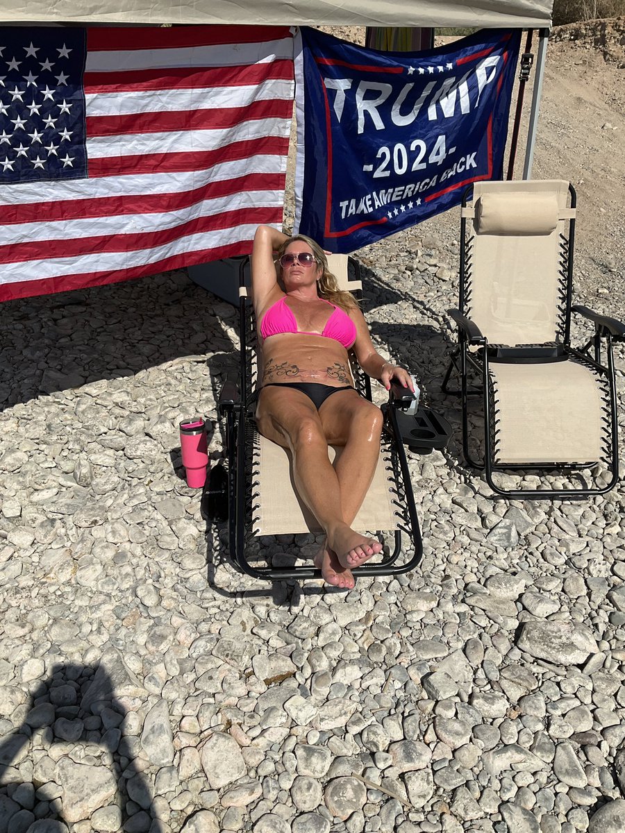 Content from nikkilynnerotic