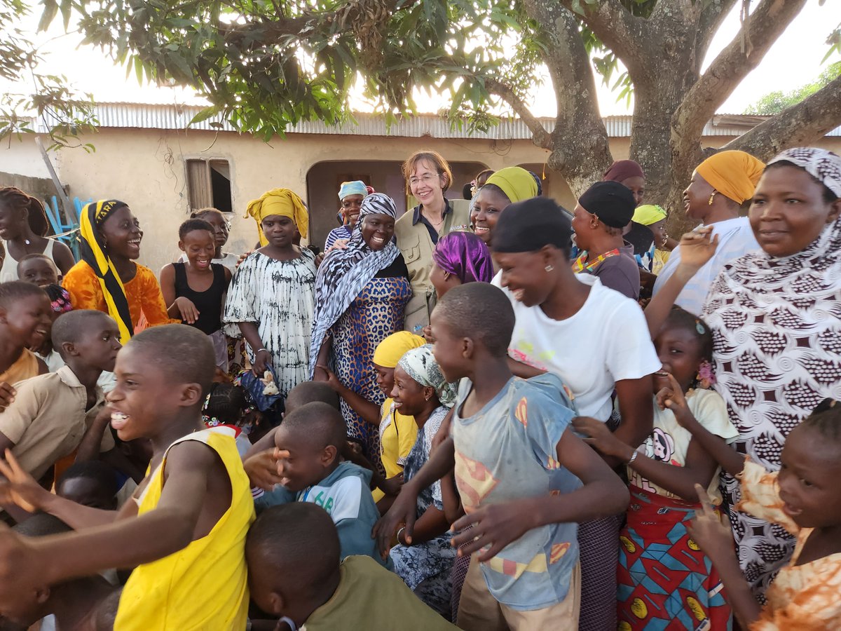 NGesnot's tweet photo. J'ai maintenant quitté #cotedivoire après 3 années intenses. Fière du programme coopération @DevCanada #Canada pour CIV émergente, prospère&amp;inclusive. Merci à tous, partenaires institutionnels, OSC, organisations coopération internationale, @ONU_CIV, @Gouvci, collègues @AmbCanCI https://t.co/rqogNZAp0v