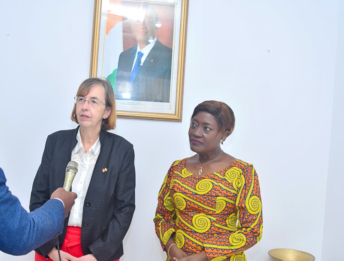 #Education: clé pour construction capital humain pour émergence #cotedivoire . <a href="/Educationci/">Ministère Education Nationale ET,FP Côte d'Ivoire</a> a donc toute l'attention de <a href="/DevCanada/">Développement Canada</a>  .Je remercie Prof  <a href="/MariatouKONE1/">Prof.MariatouKONE</a> ,Ministre Éducation, pour sa confiance &amp; investissement dans le partenariat avec #Canada facebook.com/share/p/icgxbJ…