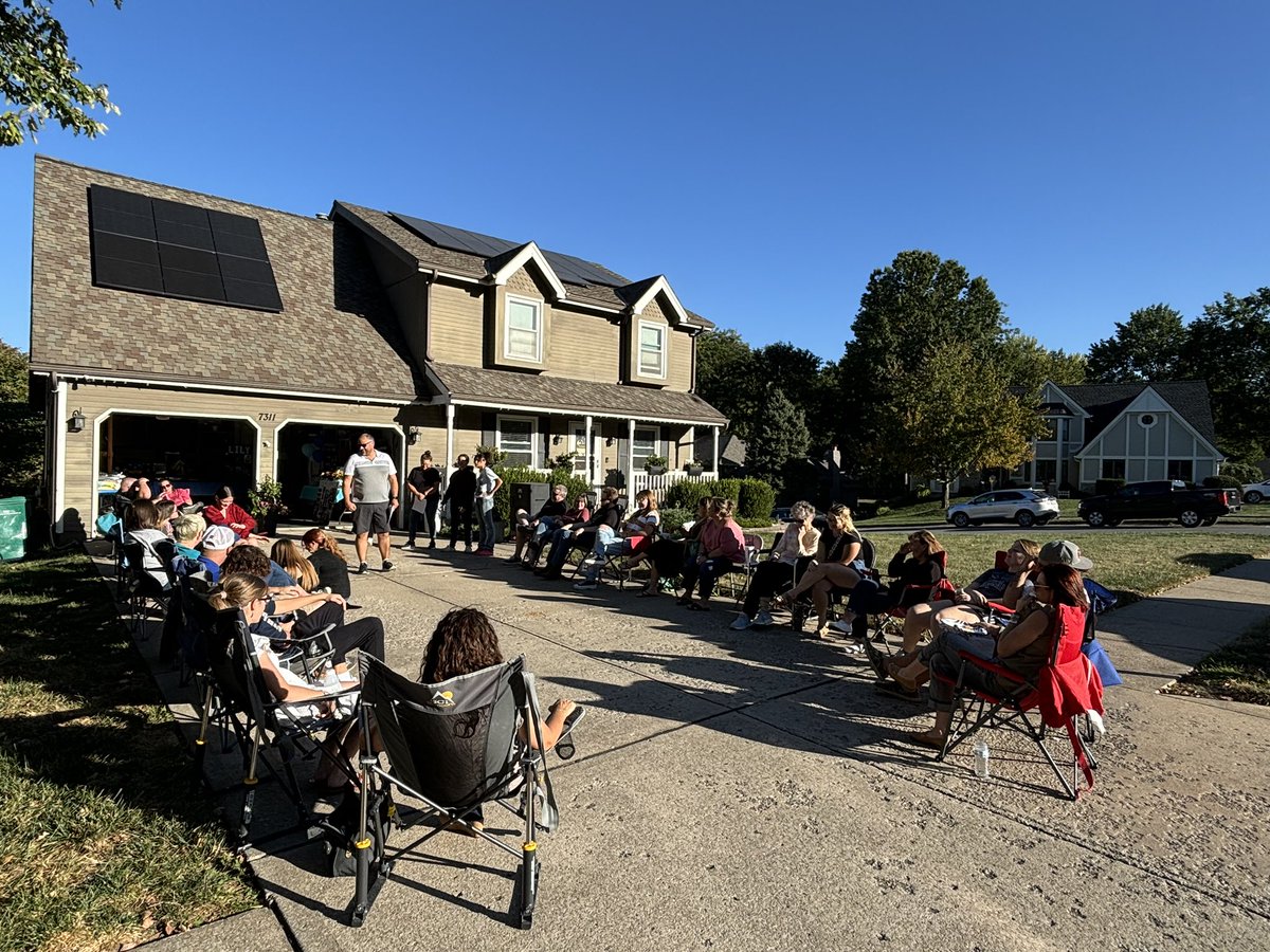 Northmen_Golf's tweet photo. Great evening for the Girl’s Golf Banquet with some smoked burgers &amp; hotdogs! Thank you to the Seniors for being great role models! @Northmen_OPHS @Northmen_Cval @N2SportsOakPark @northmennews https://t.co/cWylIra3mN