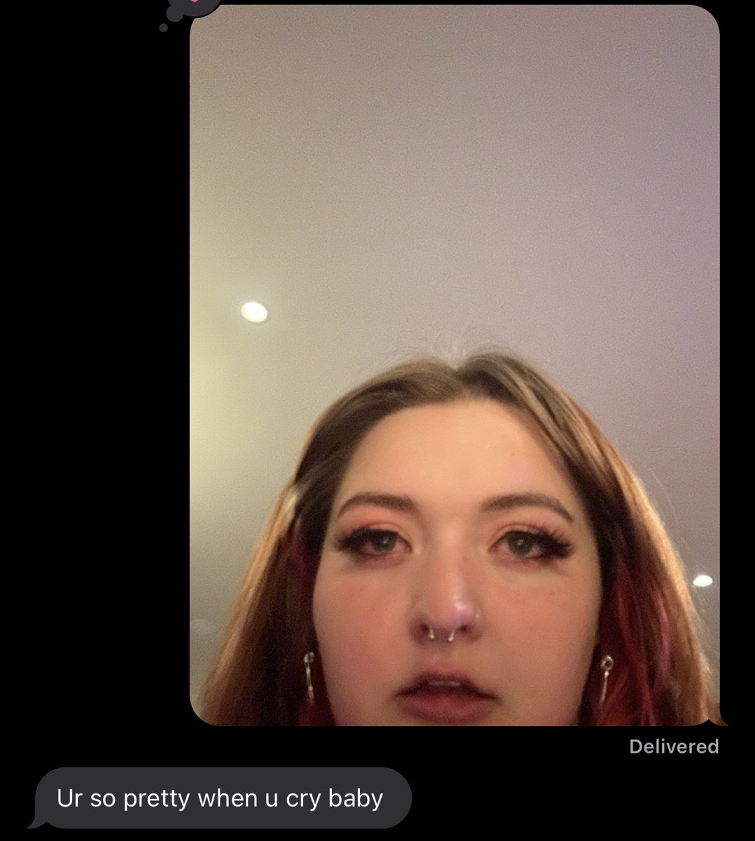 ghastlygaI's tweet photo. bfs aint shit…. get u a carissa https://t.co/7qkdjkQICz
