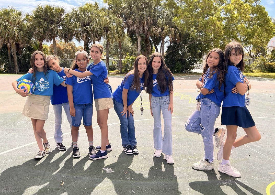 MeadowParkEl's tweet photo. Don’t forget to wear BLUE tomorrow for World Day of Bullying Prevention.💙 @pbcsd @alexandriayala @Sabrins29  #bullyingprevention @MeadowParkAP @robinlbrown6 @SHaag77 https://t.co/f0xN5blKZu