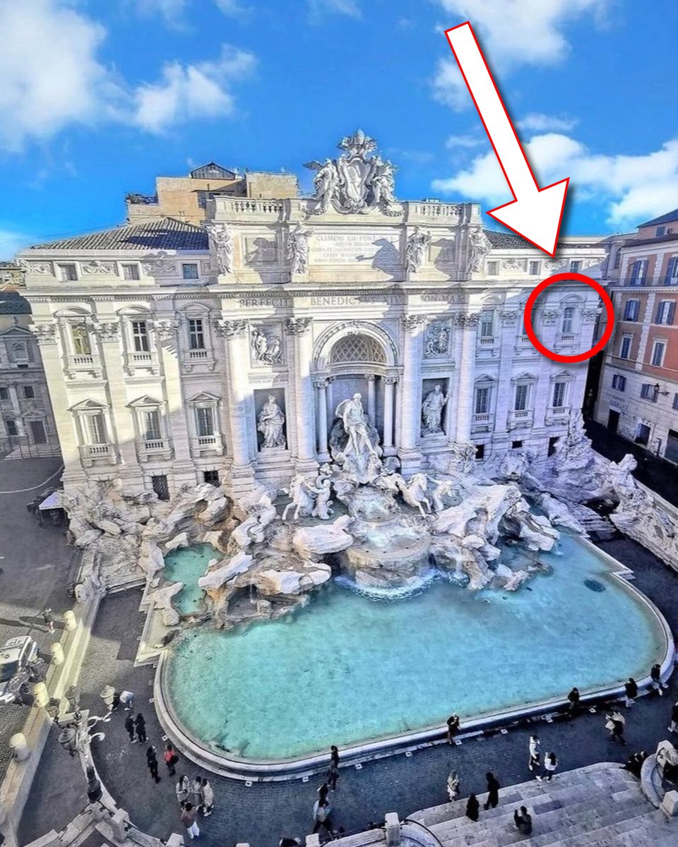 La Fuente de Trevi es una sinfonía en piedra.

Pero hay mucho más de lo que parece. ¿Alguna vez te has preguntado qué hay detrás?

Sus detalles ocultos contienen la clave del poder y la prosperidad de Roma... (hilo) 🧵