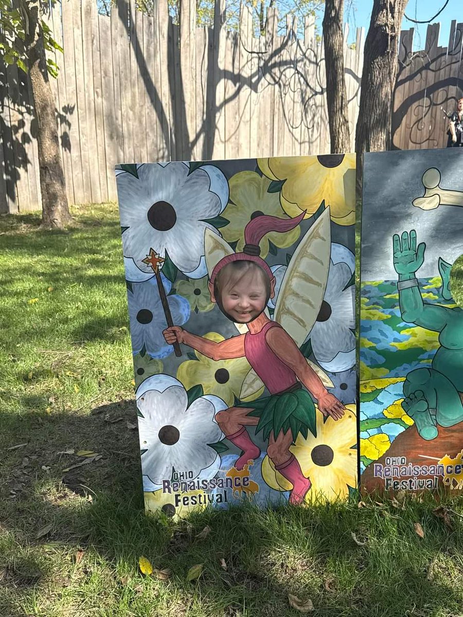 .<a href="/ClaraMcGruff/">Clara McGruff</a> had an amazing time at the Renaissance Fair yesterday!