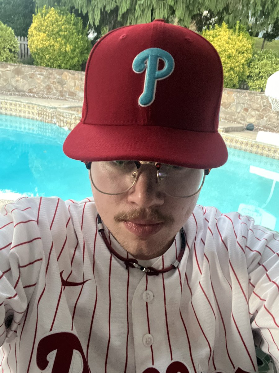 stevescrabs's tweet photo. GO #phighting #Phillies ‼️‼️😁 https://t.co/v8qcnSVOn0