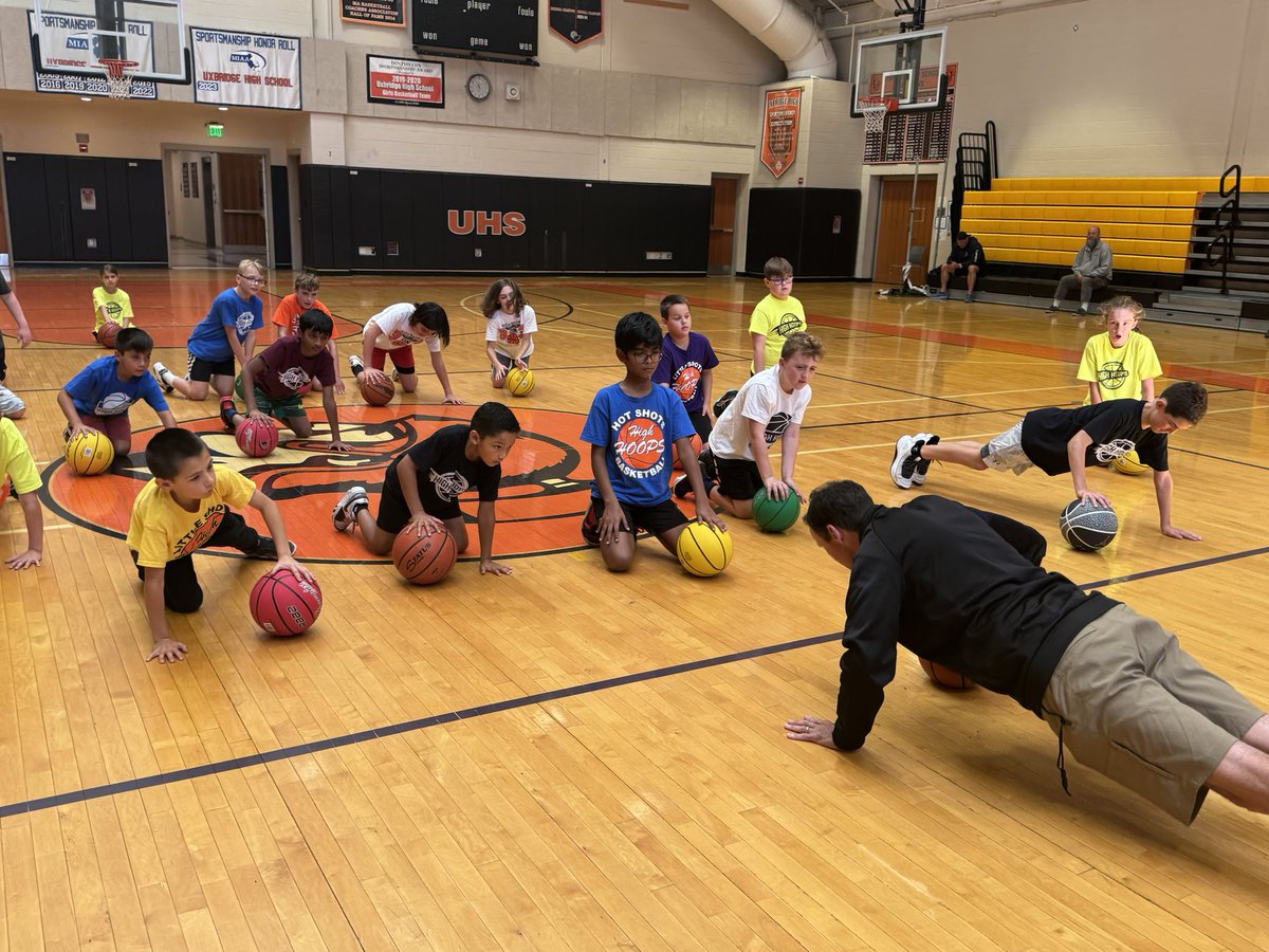Outstanding day of Hot Shots Basketball with Coach Tony Cordani, Boys Varisty Basketball Coach of Hopedale High School.  Thank you for coming in and working with the kids!  Your passion, knowledge and commitment to kids is second to known!  Highhoopsma.com