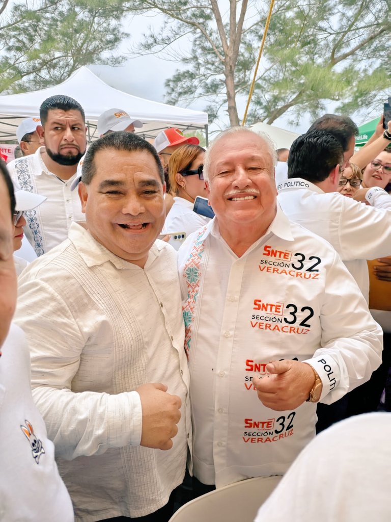 chargoy06's tweet photo. Casa llena. https://t.co/TqgvJ1oVDF