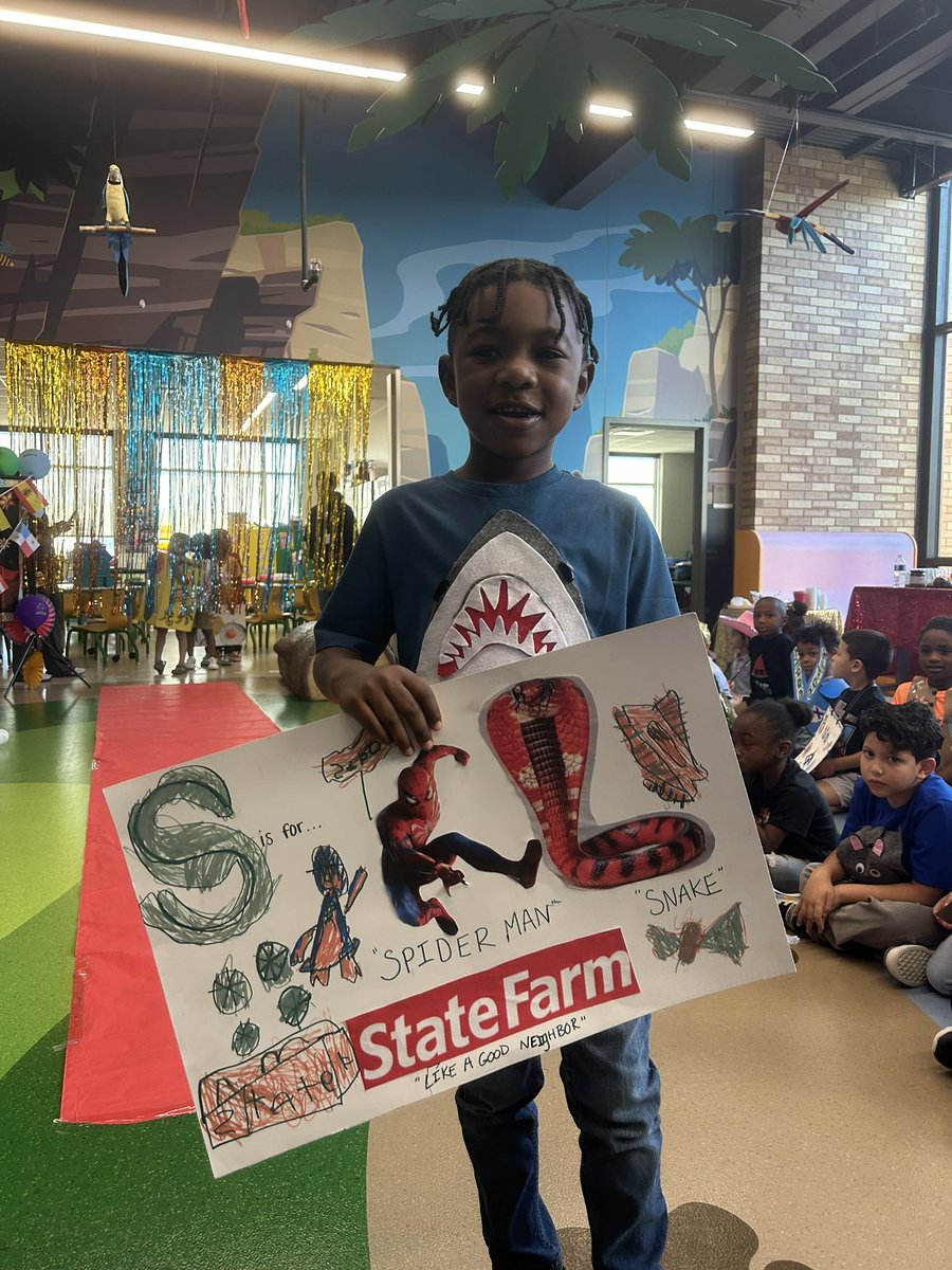 On Friday we celebrated learning all of our letters in the BEST way possible! An ABC Fashion show! 🤩 I loved watching the kiddos strut their stuff! 😍👏🏼✨